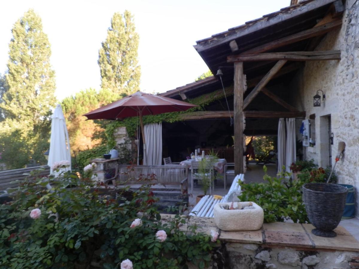 Les Tamaris Bed & Breakfast Castelnau-sur-Gupie Exterior foto