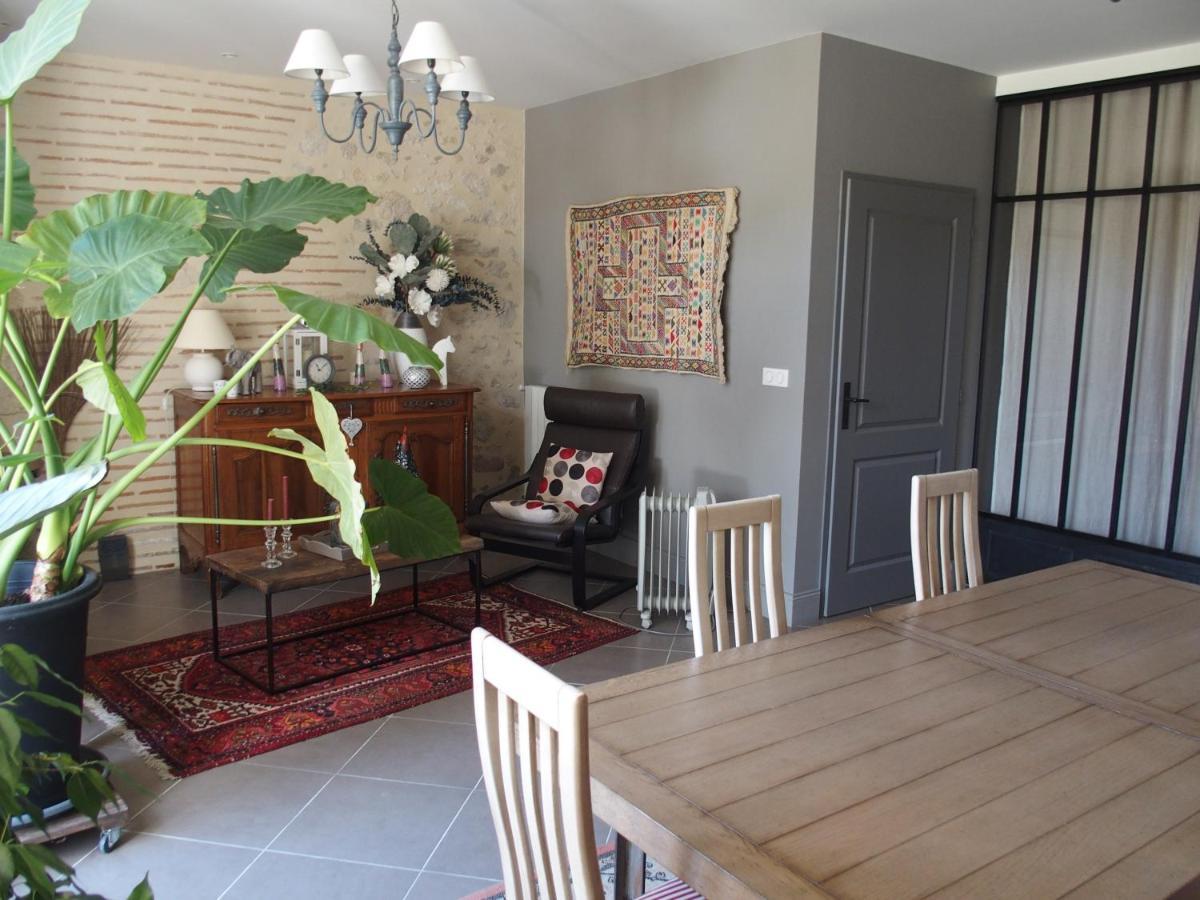 Les Tamaris Bed & Breakfast Castelnau-sur-Gupie Exterior foto