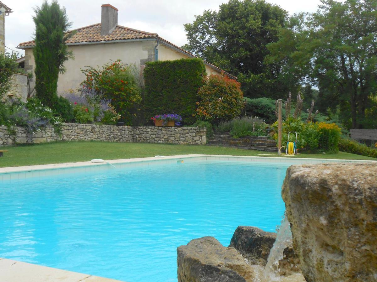 Les Tamaris Bed & Breakfast Castelnau-sur-Gupie Exterior foto