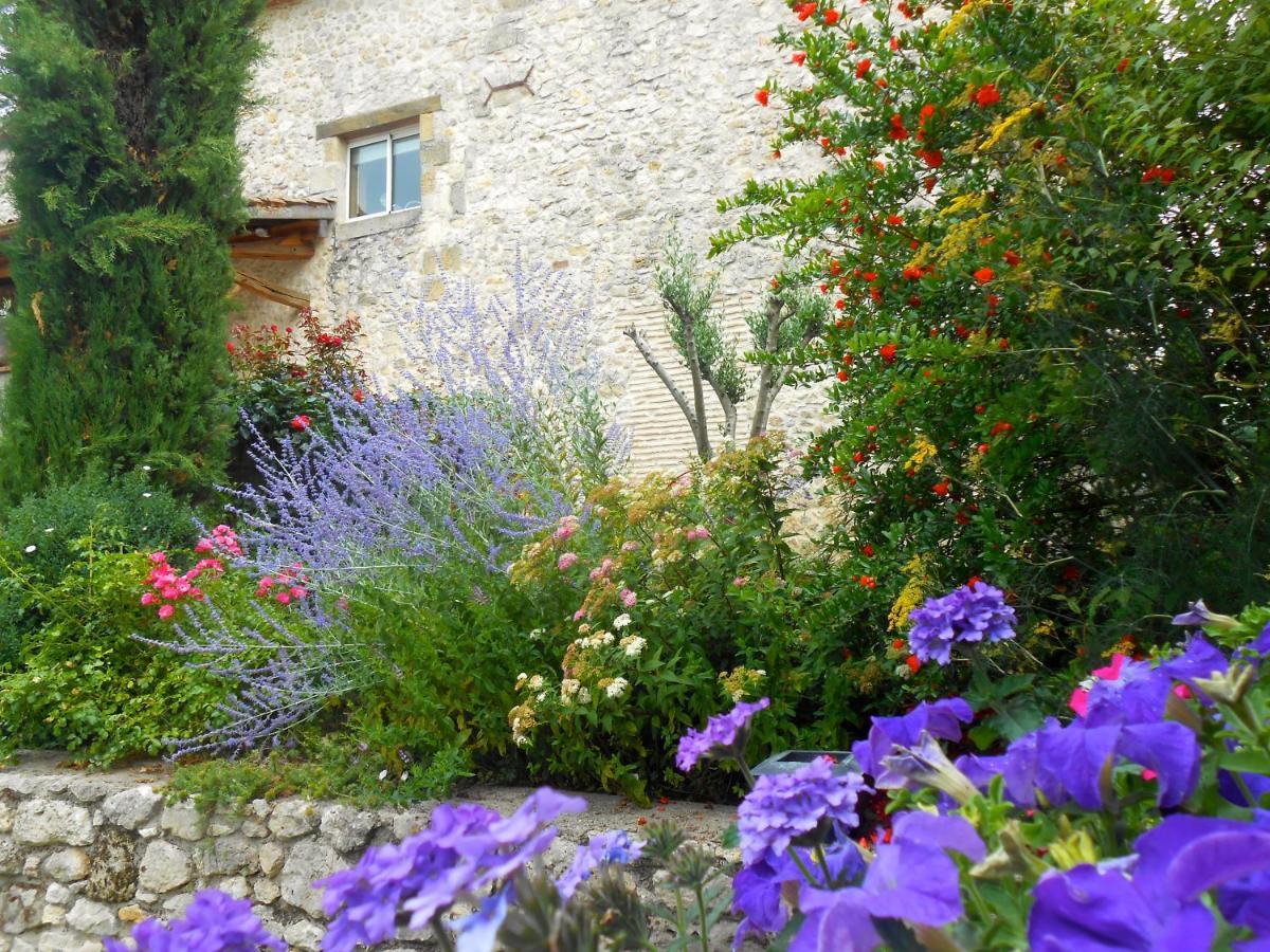 Les Tamaris Bed & Breakfast Castelnau-sur-Gupie Exterior foto