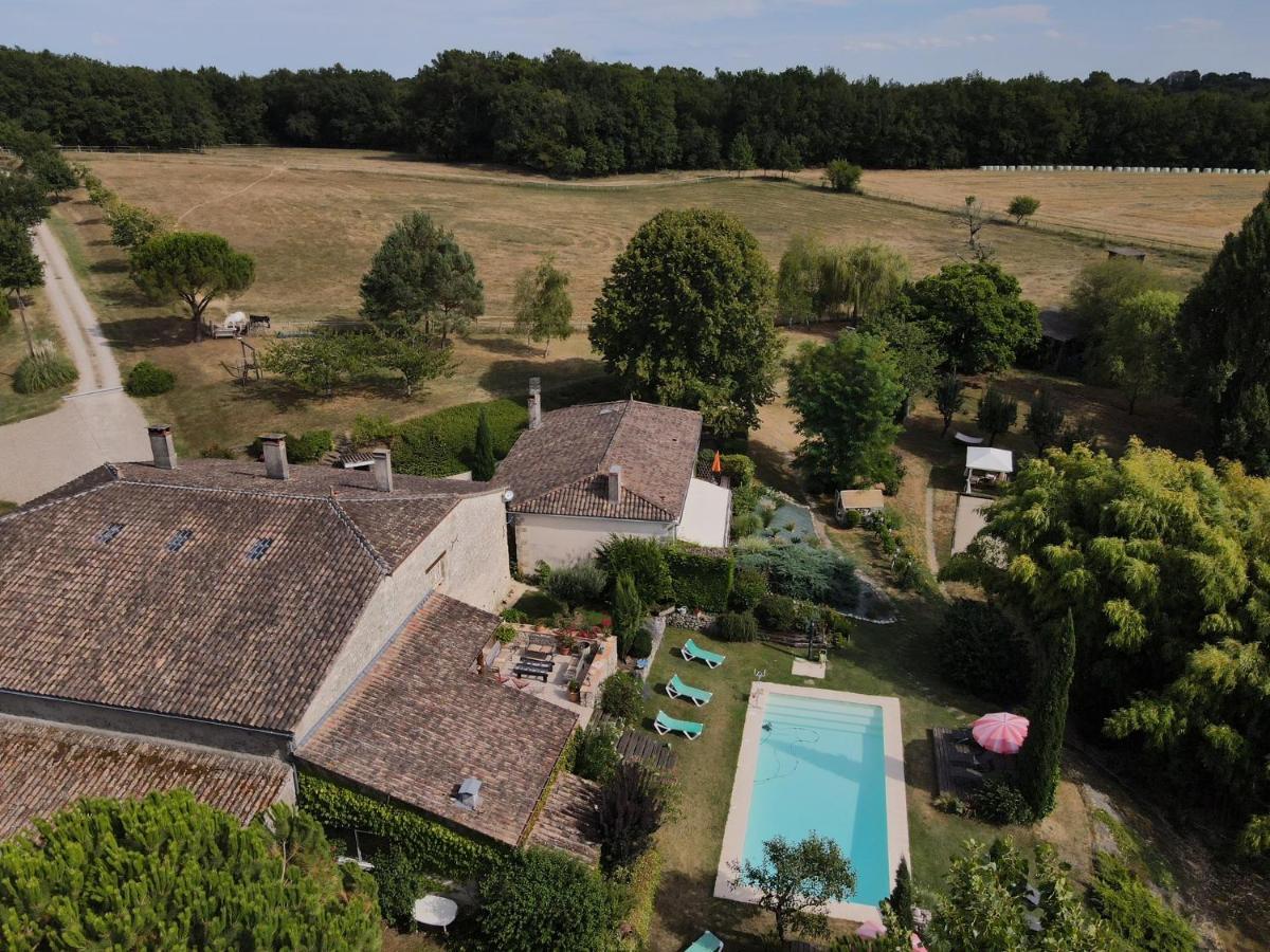 Les Tamaris Bed & Breakfast Castelnau-sur-Gupie Exterior foto